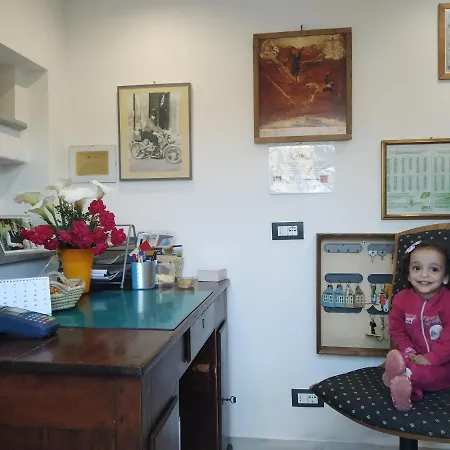 Fattoria Podere Peciano בית חווה